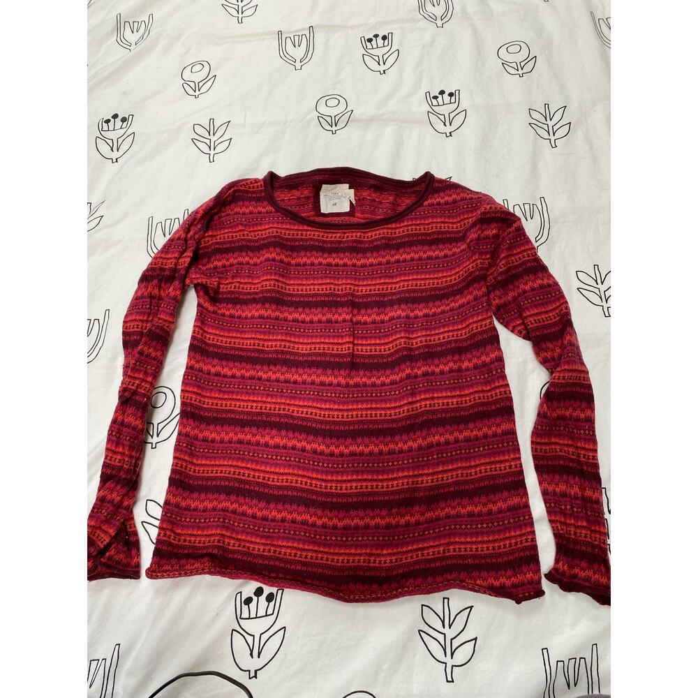 H&M Red, Orange and Pink Patterned LIghtweight Sweater